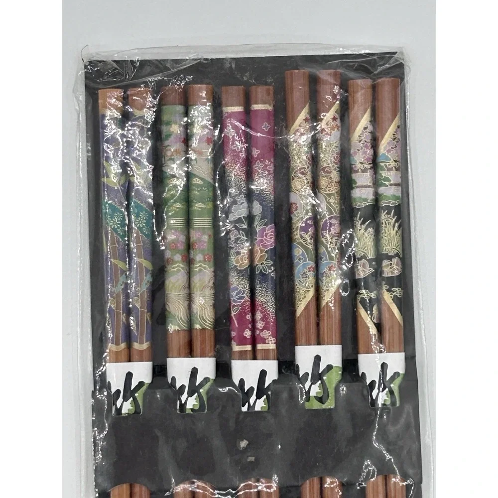 Japanese Natural Wood Chopsticks Reusable 5 Pairs Lightweight Hand Carved Set